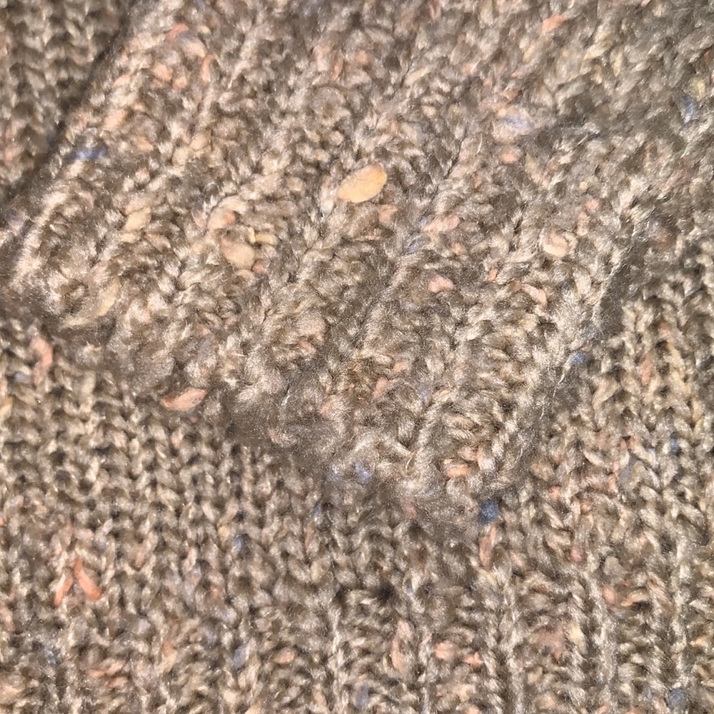 Tan knit sweater - Picture 3 of 5